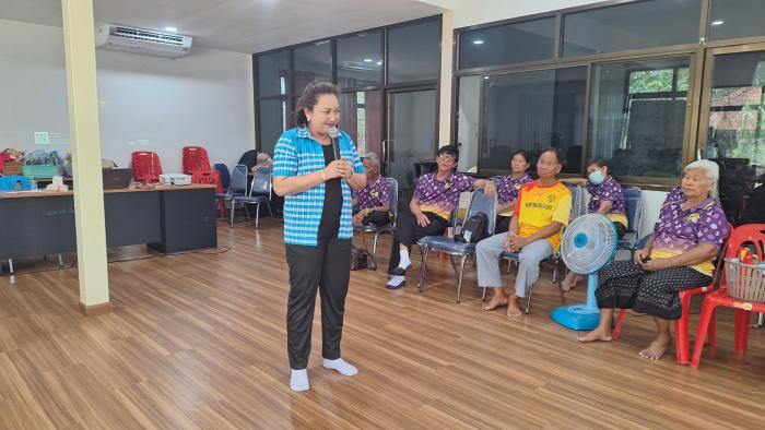 กิจกรรม พัฒนาคุณภาพชีวิตผู้สูงวัย  โรงเรียนผู้สูงอายุ เทศบาลตำบลลำน้ำพอง