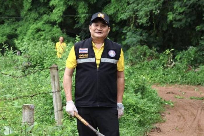 โครงการพัฒนาระบบสุขาภิบาลในโรงเรียนและชุมชน เพื่อถวายเป็นพระราชกุศลในวโรกาสมหามงคลเฉลิมพระชนมพรรษาแด่พระบาทสมเด็จพระปรเมนทรรามาธิบดีศรีสินทรมหาวชิราลงกรณ พระวชิรเกล้าเจ้าอยู่หัว  ณ ชุมชนโคกสูง หมู่ ๑๗ 