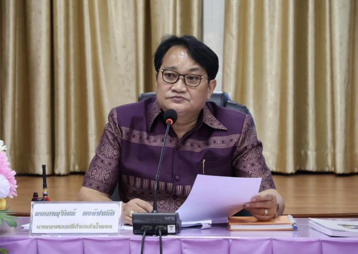 ประชุมคณะกรรมการช่วยเหลือประชาชน เพื่อพิจารณาให้การช่วยเหลือประชาชนในพื้นที่เทศบาลตำบลลำน้ำพองกรณีเหตุวาตภัย 